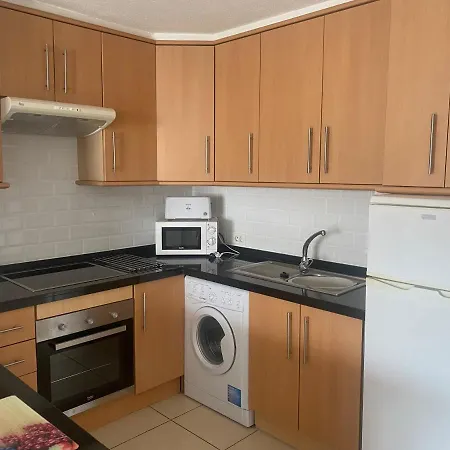 Appartement 1 Bed 6a2, Victoria Court 1, Cristianos, Tenerife *