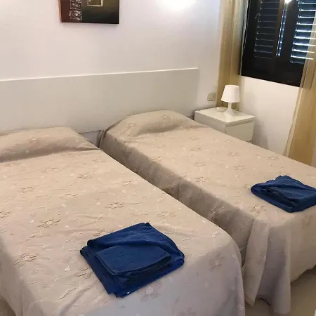 1 Bed 6a2, Victoria Court 1, Cristianos, Tenerife Appartement